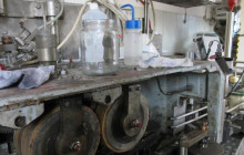 Zanedbaný úklid i koroze. Inspekce zavřela výrobnu omáček a dochucovadel