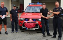 Bude jezdit pro zraněné cyklisty na stezkách. Dobrovolní hasiči mají nové auto