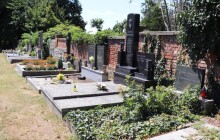 Nová zeď pro hřbitov v Předmostí. Město tady v posledních letech investovalo miliony