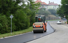 Uzavírka v Hranicích. Silničáři budou asfaltovat Zborovskou