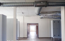 Nové rozvody v dílnách průmyslovky. Kraj dokončil letní investici za desítky milionů