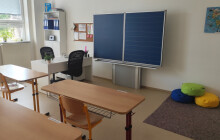 První škola pro autisty v kraji je otevřená. Do lavic usedlo na čtyřicet žáků