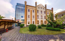 Pohřešovaná žena zmizela lidem v Kobylé ze zbořeného domu před očima