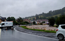 POVODEŇ: Evakuace na spadnutí. Voda lidi vyhnala z domovů