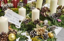 Advent ve Fakultní nemocnici Olomouc. Pomozte dětem nákupem věnců a hvězd