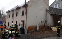 Tragický požár v Laškově. V zakouřených prostorách našli mrtvou osobu