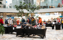 Rekordní výtěžek Kabelkového veletrhu podpoří lidi zasažené povodněmi