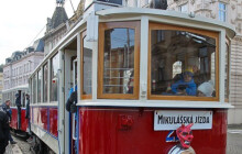 Akce na víkend: Mikuláš jezdí tramvají, v ART Rubikonu chystají LEGO den a do Olomouce míří Slavia