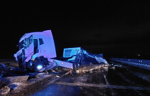 Dostal smyk a havaroval. Dálnici policie na 14 hodin uzavřela