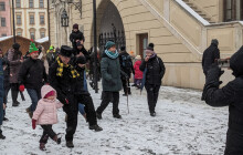 VIDEO: Děláme to jen tak, pro radost. Olomoucí prošel pochod švihlé chůze