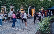 Coworkingové centrum Vault 42 oslavilo 4. narozeniny a nabízí poslední místa pro práci