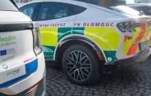 Olomoucká nemocnice investuje do elektromobility. Mustang Mach-E i užitkové vozy