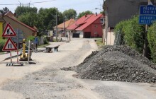 Rekonstrukce silnice zkomplikuje dopravu, omezení se dotkne i autobusů