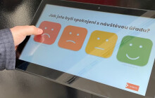 Jak jste byli spokojeni s návštěvou úřadu? Olomouc spustila terminály spokojenosti