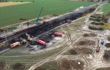 Po havárii cisteren leží v zemině 12 tun benzenu. Uvedla to ČIŽP