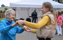 Nečekejte na hrdiny, staňte se jimi! Dny dobrovolnictví jsou tady