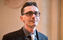 Smrt papeže Františka o Velikonocích nese hluboký význam, míní teolog