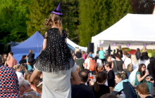 Začátek května plný oslav. Pálení čarodějnic a Májová slavnost přilákaly tisíce návštěvníků