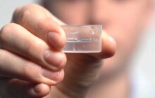 Konec nepříjemným odběrům vzorků pro PCR testy, FN Olomouc zavádí samoodběrné kloktací sady