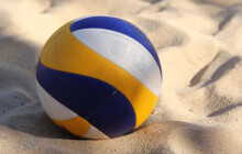 V zimě kluziště, v létě hřiště. Prostějov přichystá před muzeem pískovou plochu