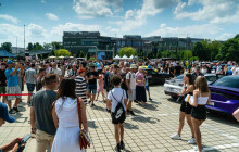 Supersporty před šantovkou - Luxus, adrenalin i zábava pro celou rodinu