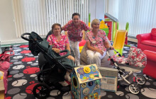 Výtěžek z plesu vykouzlí úsměv dětem. Nemocnice má nové hračky a vybavení