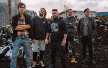 Od textu až k videoklipu je cesta dlouhá, říká Pařenica z kapely Kervežekson