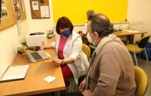 Klub seniorů na Přichystalově se proměnil v mobilní očkovací centrum