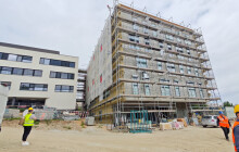 Stavba kanalizace u FN Olomouc omezí parkování. Práce proběhnou ve dvou etapách