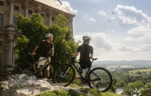 Cyklobusem na toulky Hanou: Nechte se vézt tam, kde začíná dobrodružství
