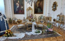 Květiny pro zámeckou paní aneb Klobouky mezi květy