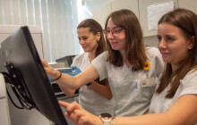 FN Olomouc otevřela první centrum centrální sekvenace v Česku. Zrychlí diagnostiku i léčbu