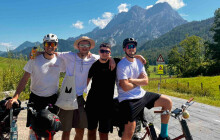 Z Olomouce až na Grossglockner. Parta z Hané dobývá Alpy na kultovních skládačkách