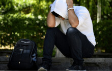 Usnul na ulici a probudil se bez osobních věcí