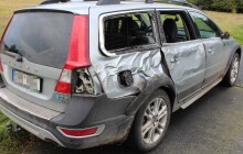 Vyteklá nafta na silnici u Uničova komplikovala v neděli jízdu řidičům