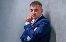 Makléř je vidět, ale o pohodu klientů se stará více jak desítka lidí, říká Michal Miško