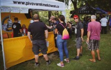 Oblíbená přehlídka minipivovarů Chmelovy dožinkê se v Holici uskuteční už v sobotu