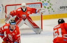 Brankář HC Olomouc Branislav Konrád podstoupil operaci po vážném zranění v přípravném zápase