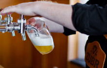 Táhnou plechovky i menší piva. Pivovary pod Kofolou hledají nové trhy