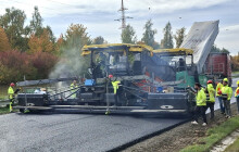 Blíží se zprovoznění D1 na Přerovsku. Silničáři pokládají asfalt