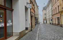 Tvarůžky zase provoní město. Tvarůžková cukrárna se vrací do Olomouce