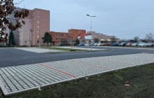 Prostějovská nemocnice má nové parkoviště pro pacienty i návštěvníky