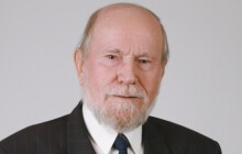 Historik, pedagog, děkan i senátor. Zemřel František Mezihorák