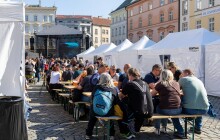Rekordní ročník Tvarůžkového festivalu. Náročný byl pro návštěvníky, organizátory i městskou policii