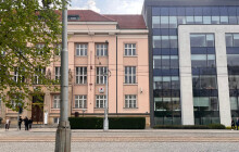 VIDEO: Už jste se zhoupli? Vozovka v centru se propadla