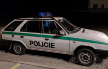 V Prostějově jezdilo staré policejní auto. Případ řeší policisté