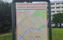 Přerov obnovuje informační cedule. Upozorňují na kamerový systém
