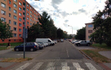 Nezaparkujete, neprojedete. Od pondělí začíná uzavírka ulice na Povlu