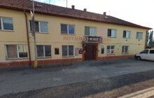 Potravinářská inspekce uzavřela restauraci v Litovli. Našla v ní hmyz a poškozený strop