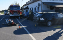 Nehoda v Uničově má jednoho zraněného. Motorkáři nedal přednost řidič osobního automobilu